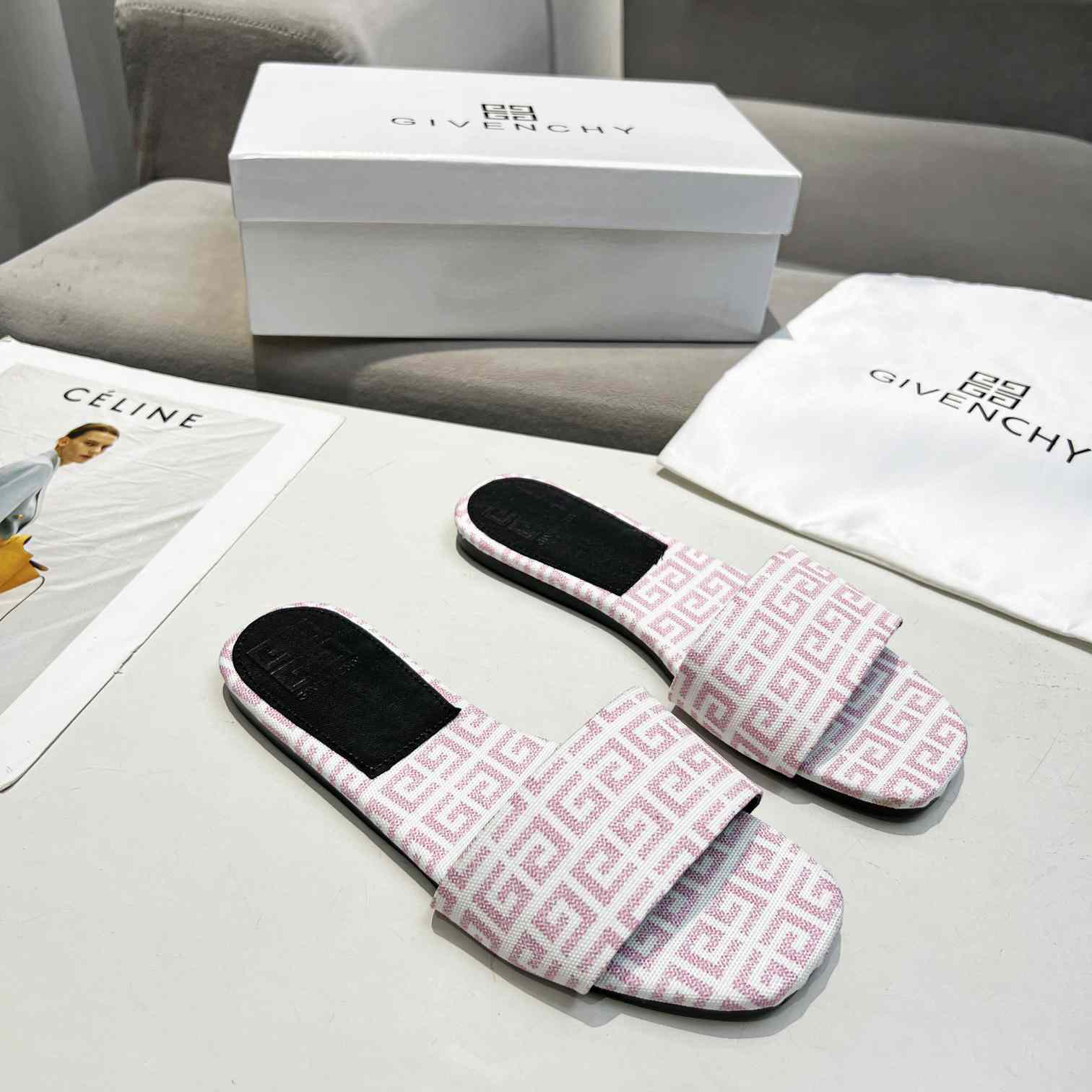 Givenchy 4G Flat Mule Sandals - DesignerGu