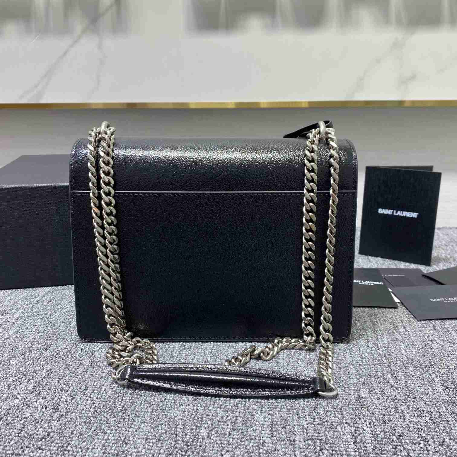 Saint Laurent Sunset Medium Chain Bag In Smooth Leather  - DesignerGu