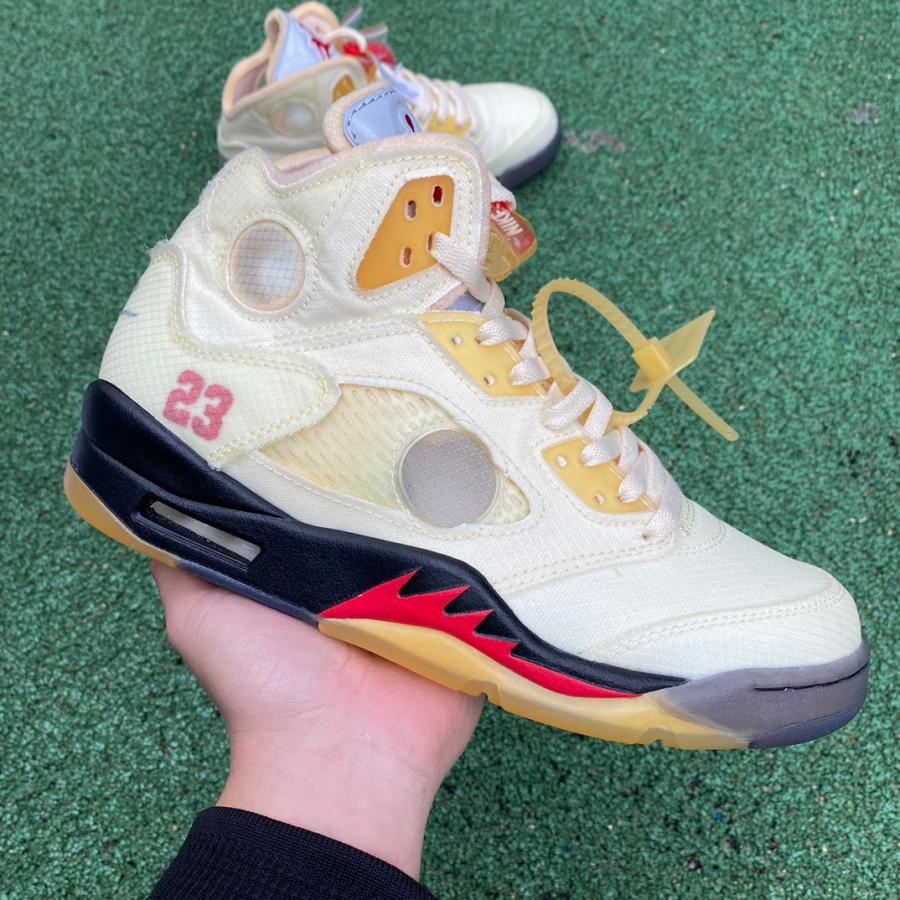 AirJordan 5 AJ5 x Off-White Ow Sneaker      DH8565-100 - DesignerGu