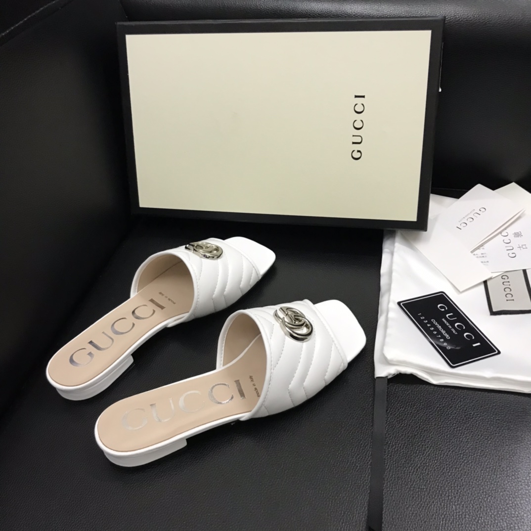 Gucci Women's Slide With Double G - DesignerGu