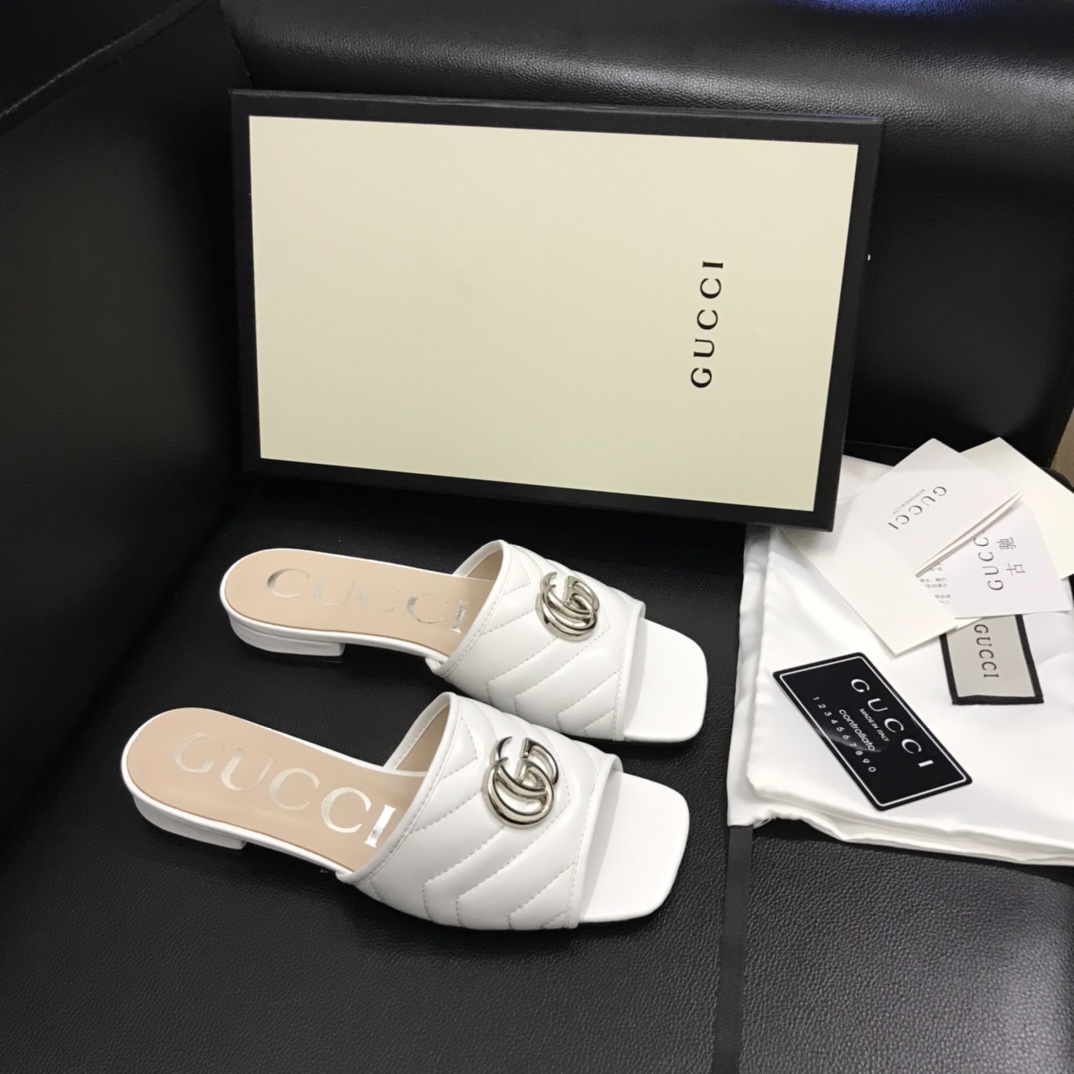 Gucci Women's Slide With Double G - DesignerGu