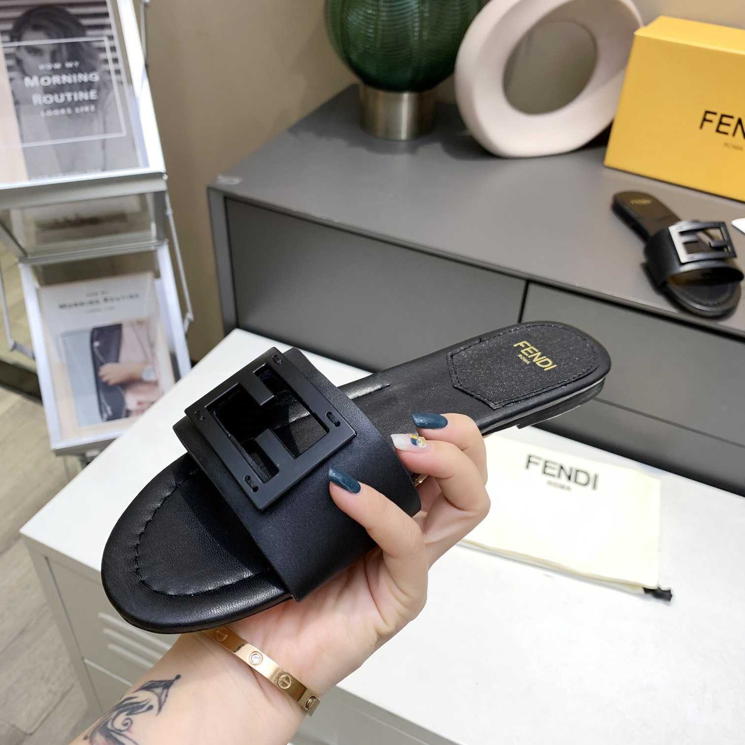 Fendi Signature Black Leather Slides - DesignerGu