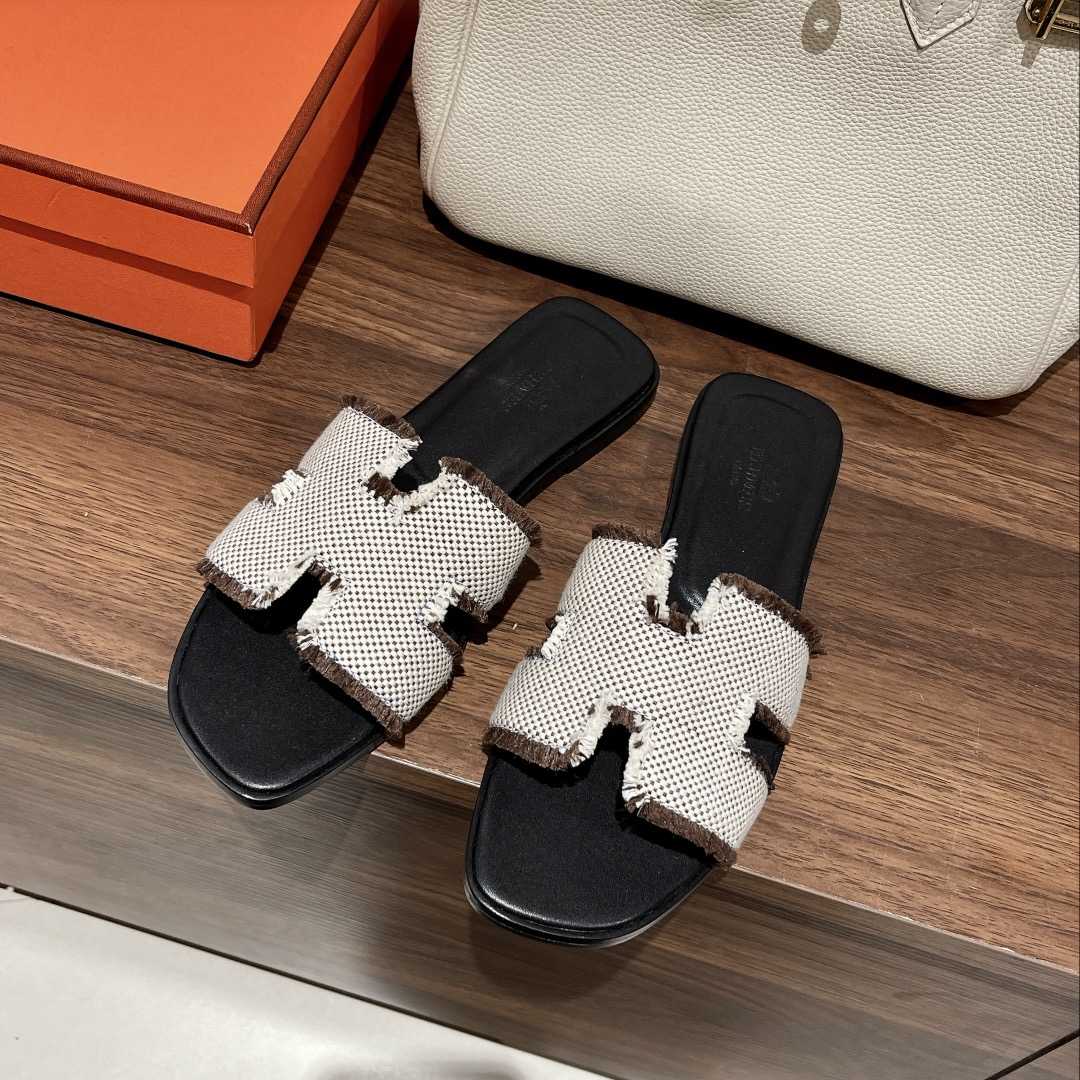 Hermes Oran Sandal - DesignerGu