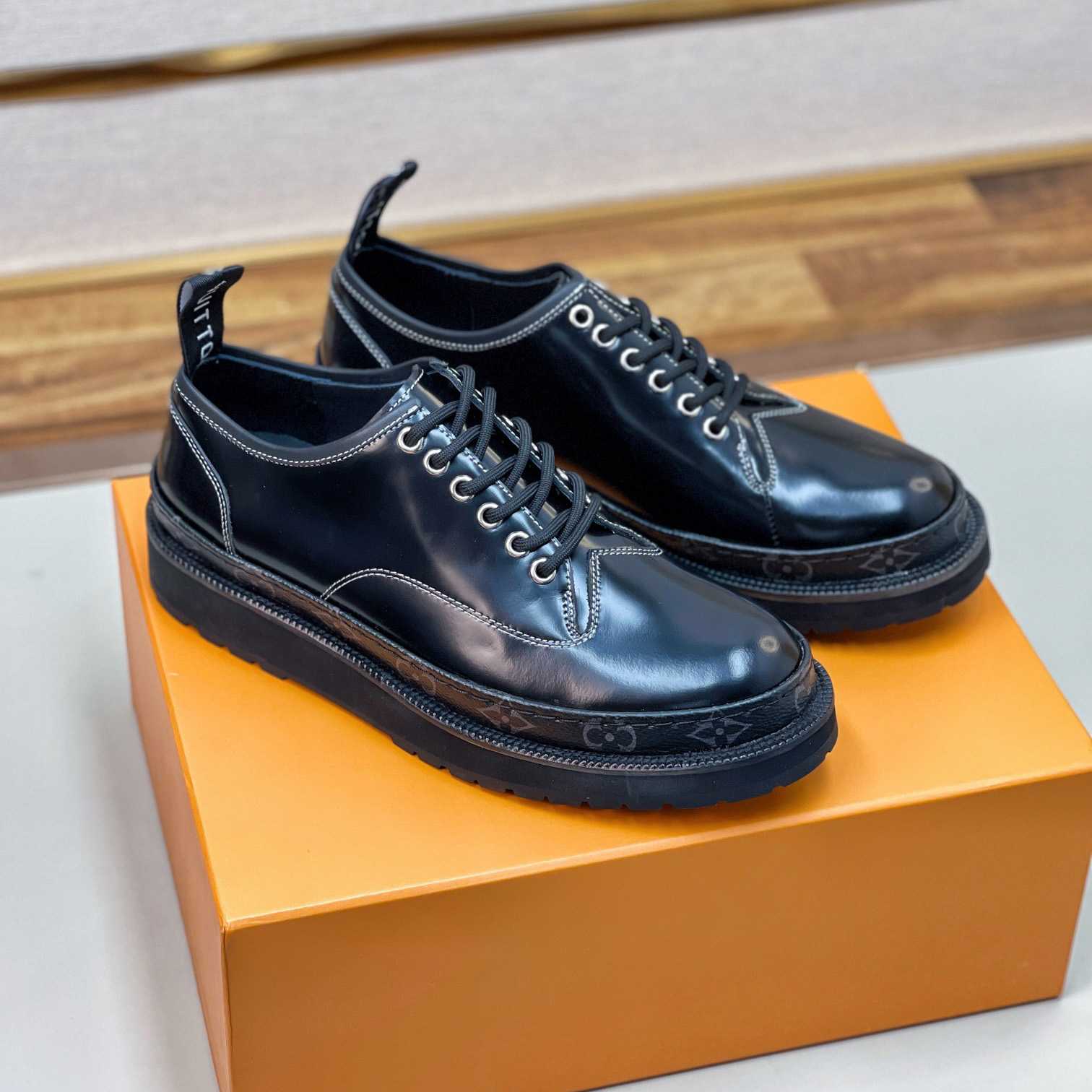 Louis Vuitton Millenium Lace-Up Shoes - DesignerGu