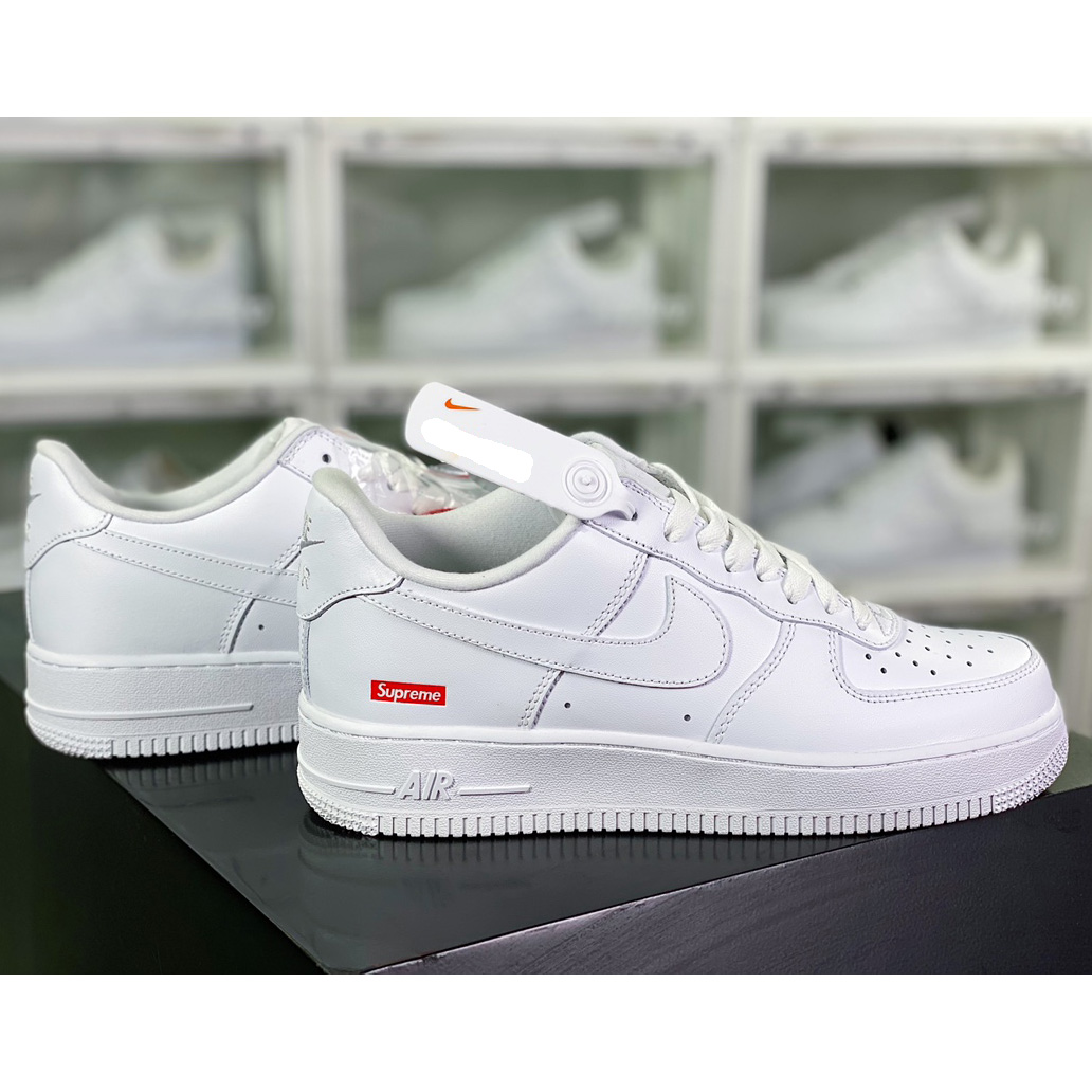 Supreme x Nike Air Force 1 Low'07