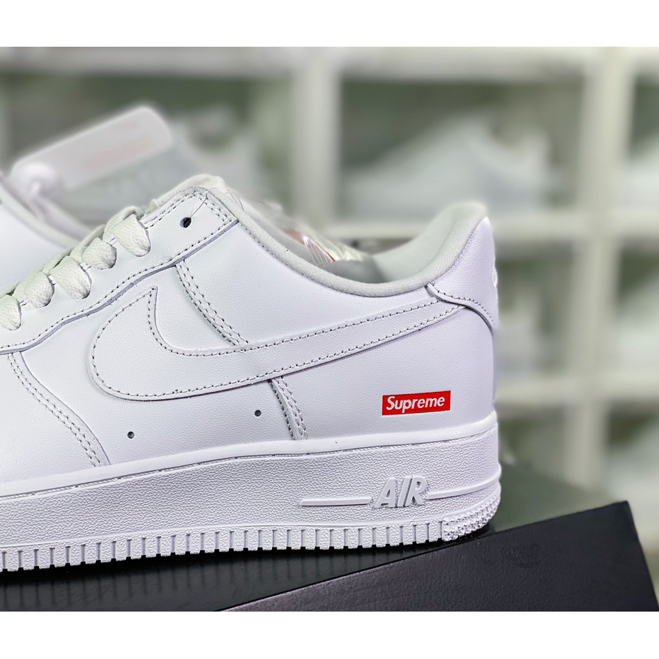 Supreme x Nike Air Force 1 Low'07