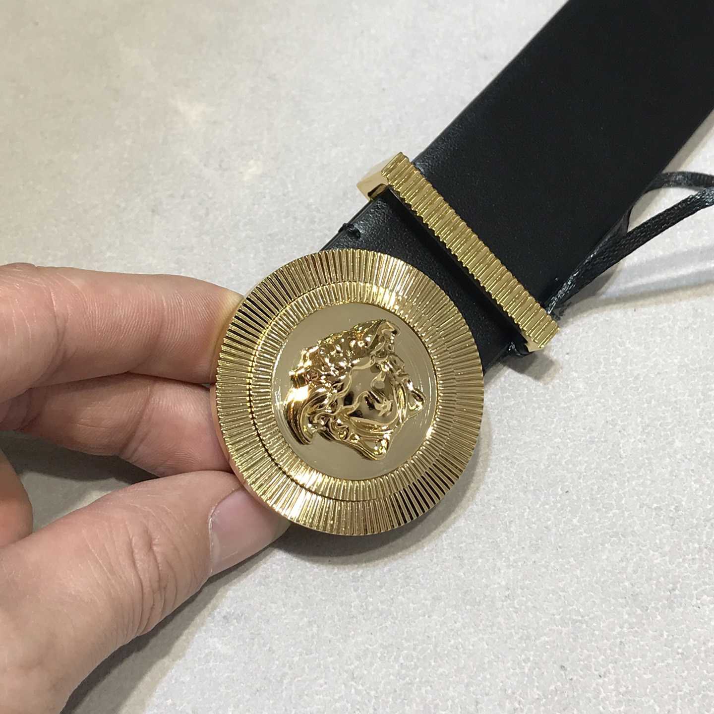 Versace Medusa Leathre Belt 38mm - DesignerGu