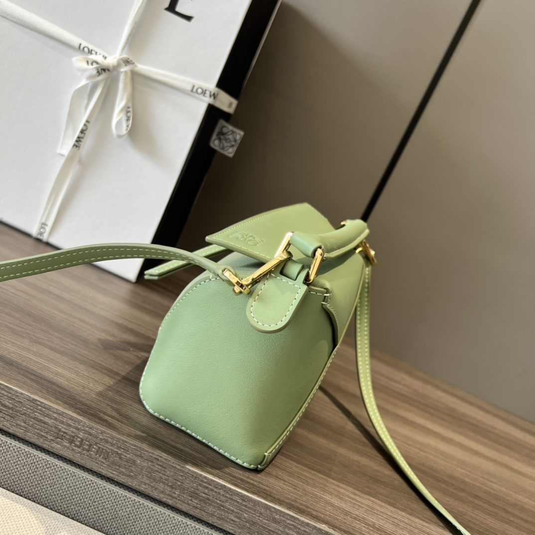 Loewe Mini Puzzle Edge Bag In degrade Nappa Calfskin - DesignerGu