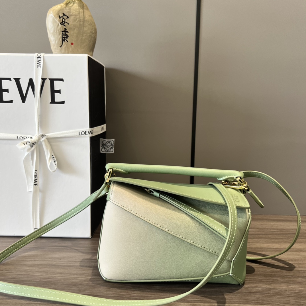 Loewe Mini Puzzle Edge Bag In degrade Nappa Calfskin - DesignerGu