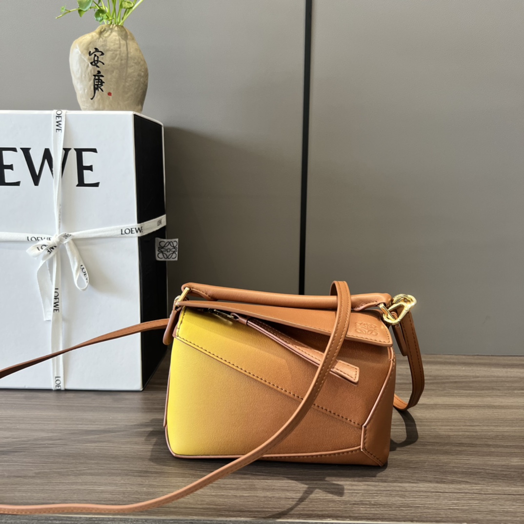 Loewe Mini Puzzle Edge Bag In degrade Nappa Calfskin - DesignerGu