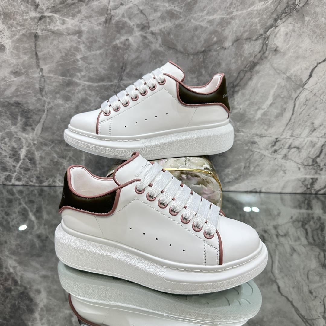 Alexander Mqueen Oversized Sneaker In White - DesignerGu