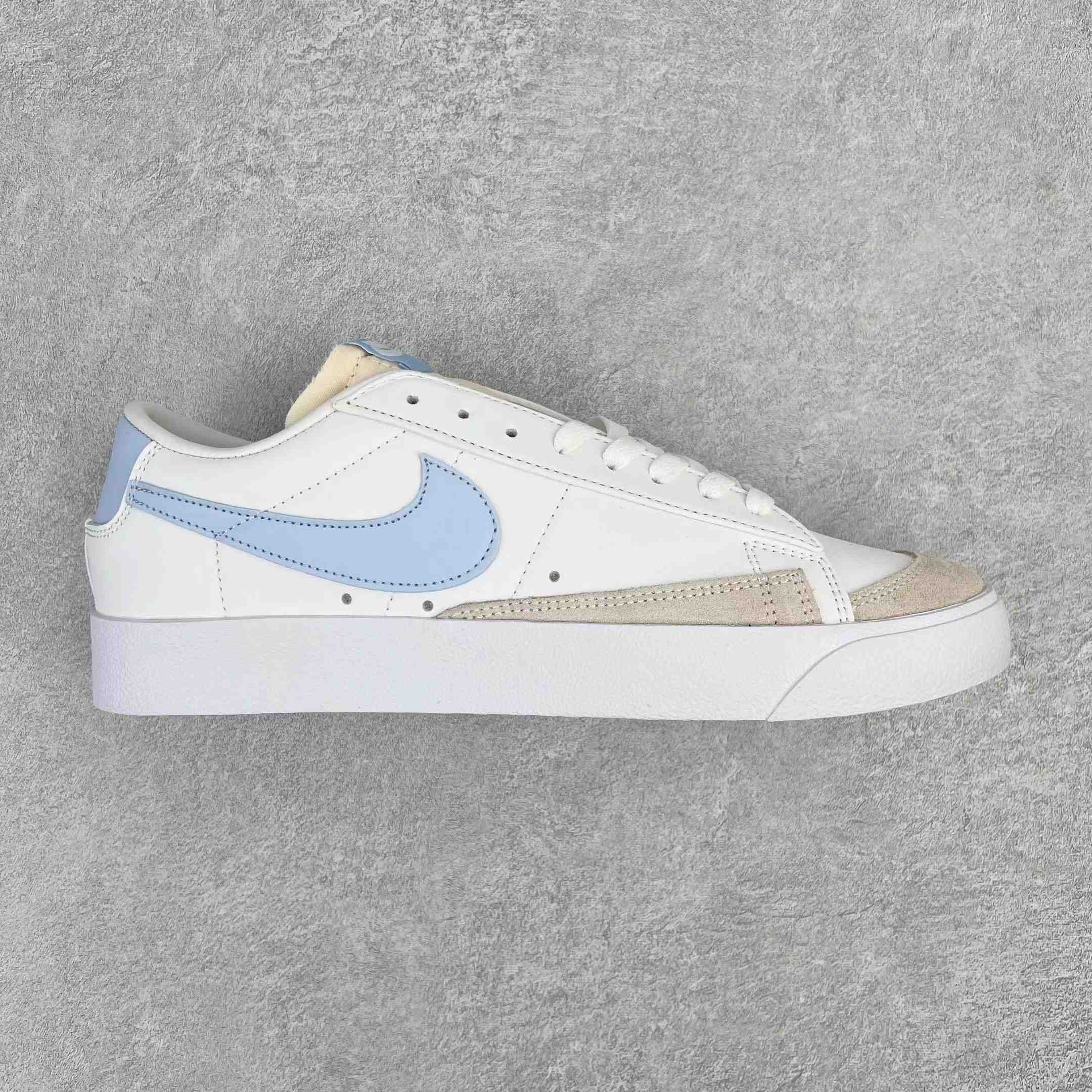 Nike Blazer Low '1977 VNTG SS Sneakers        DC4769-103 - DesignerGu