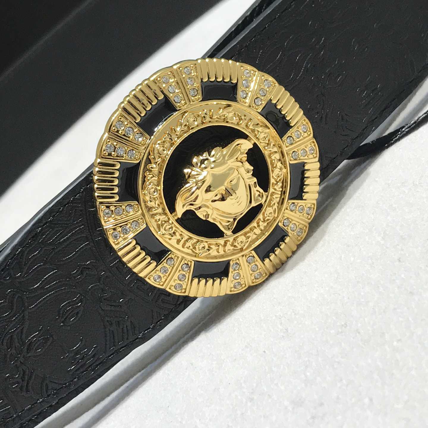 Versace Medusa Leathre Belt    39mm - DesignerGu