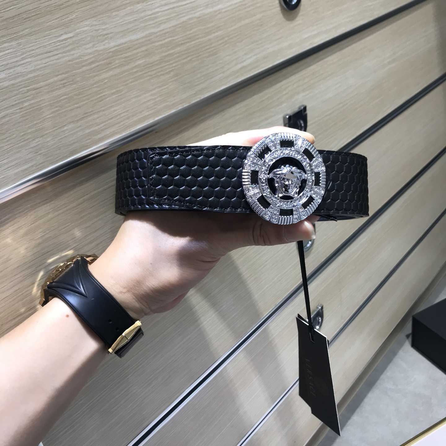 Versace Medusa Leathre Belt    39mm - DesignerGu