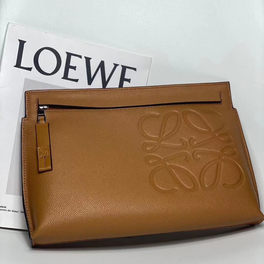 Loewe T Pouch In Grained Calfskin - DesignerGu