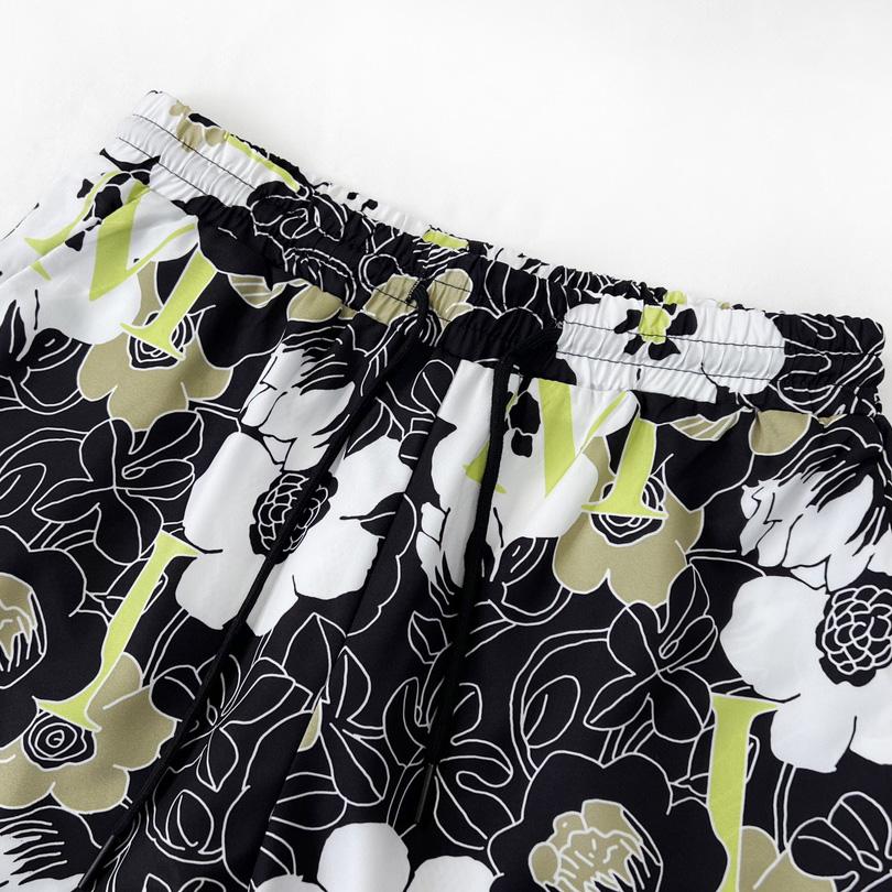 Amiri Flower Shorts - DesignerGu