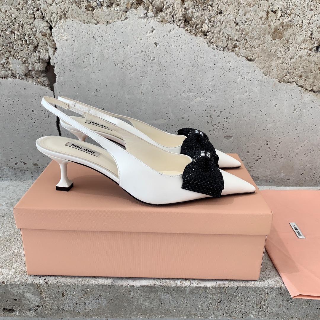 Miu Miu Satin Slingback Pumps - DesignerGu