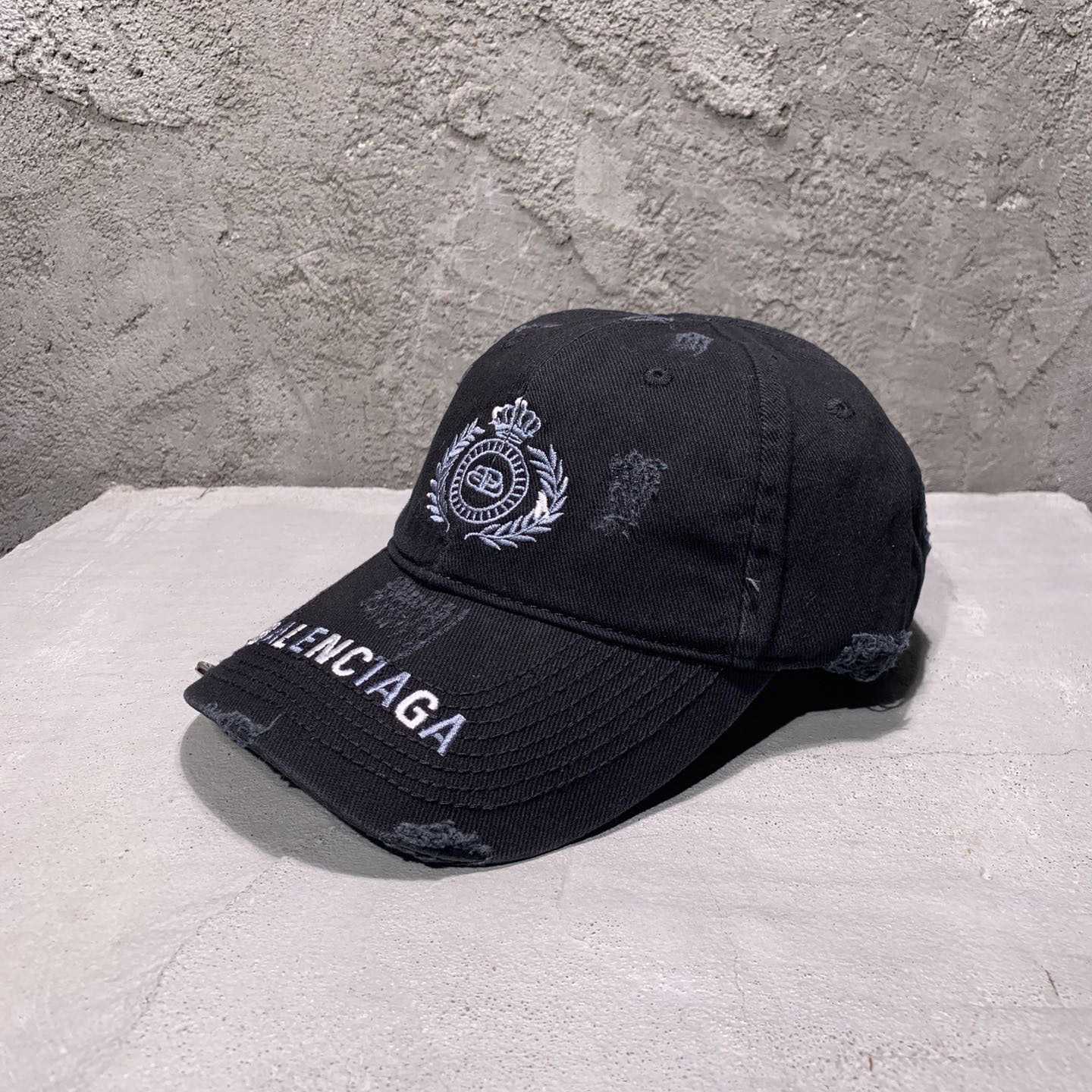 Balenciaga Cap Destroyed Piercing - DesignerGu