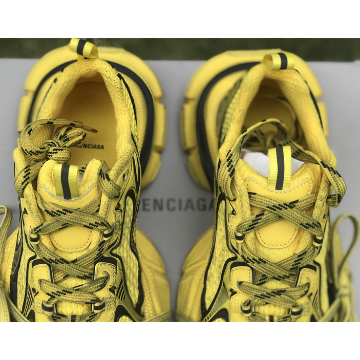 Balenciaga 3XL Trainers In Yellow - DesignerGu