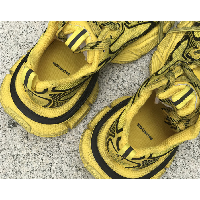 Balenciaga 3XL Trainers In Yellow - DesignerGu