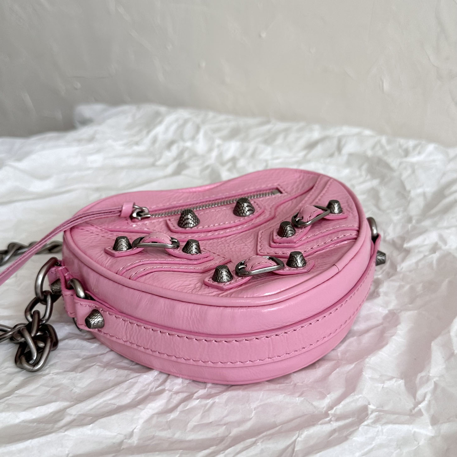 Balenciaga Le Cagole Heart Mini Bag In Pink  (16-12.7-4.5cm) - DesignerGu