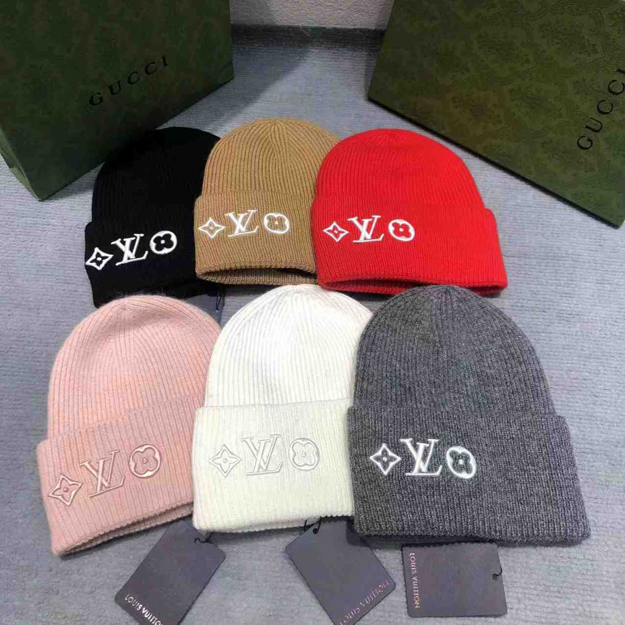 Louis Vuitton LV Headline Beanie      M77873 - DesignerGu