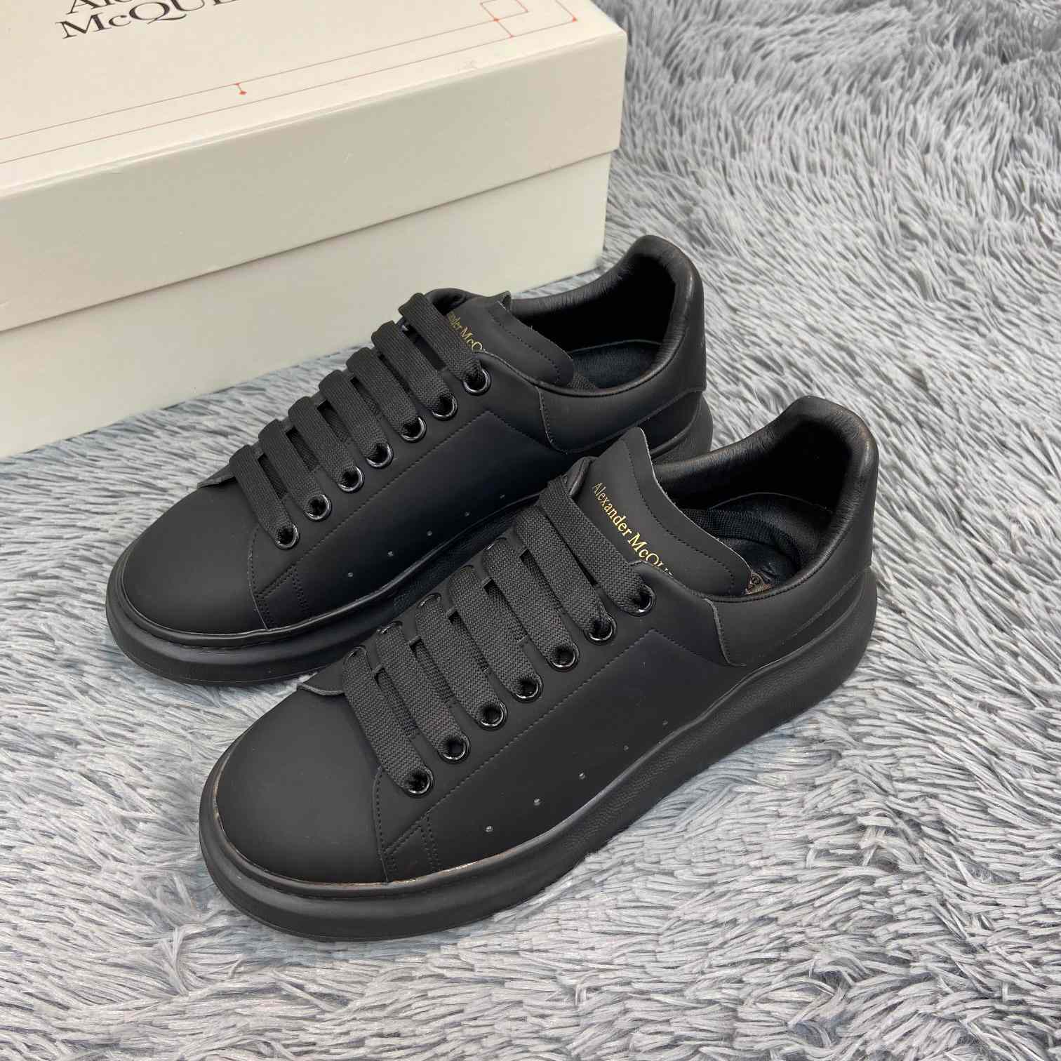 Alexander Mqueen Oversized Sneaker In Black - DesignerGu