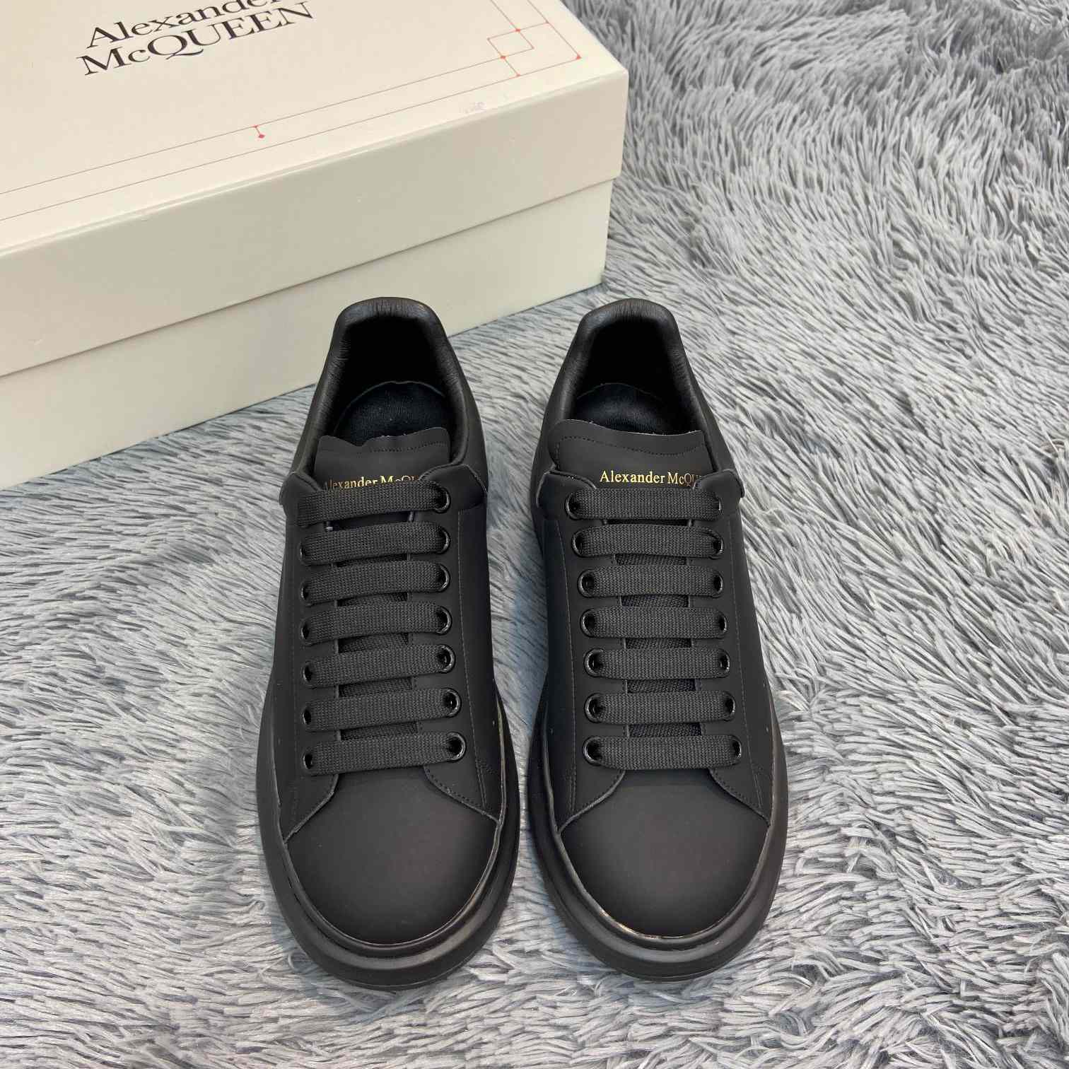 Alexander Mqueen Oversized Sneaker In Black - DesignerGu