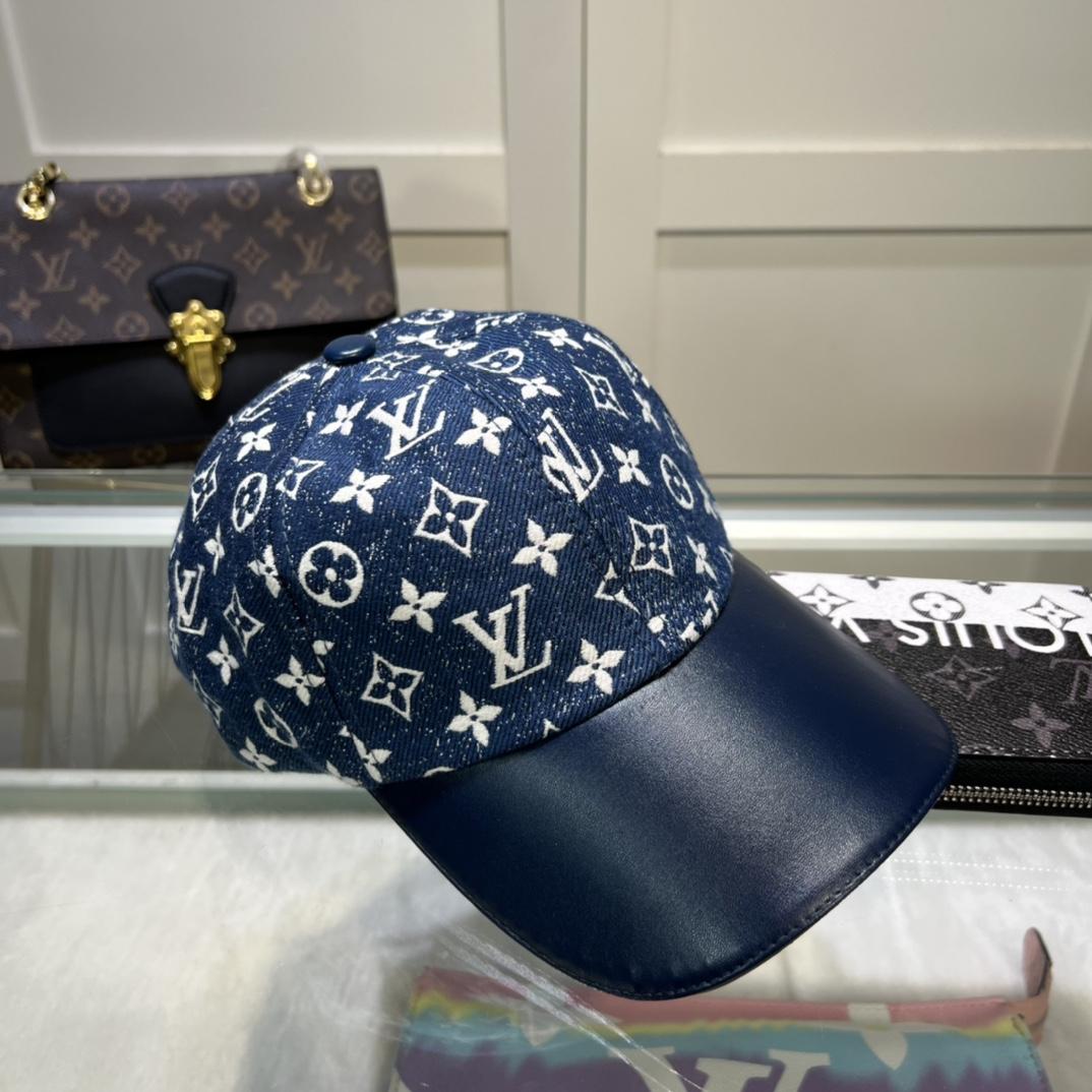 Louis Vuitton Monogram Baseball Cap - DesignerGu