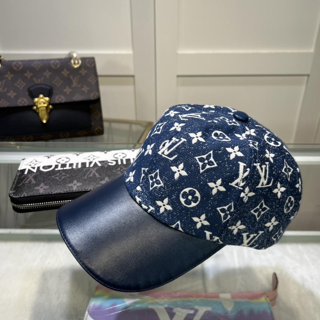 Louis Vuitton Monogram Baseball Cap - DesignerGu