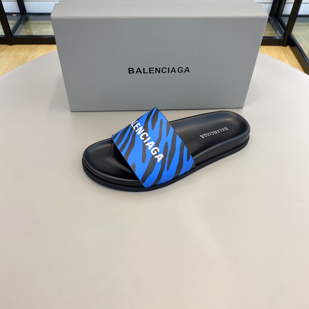 Balenciaga Pool Slide Sandal  - DesignerGu
