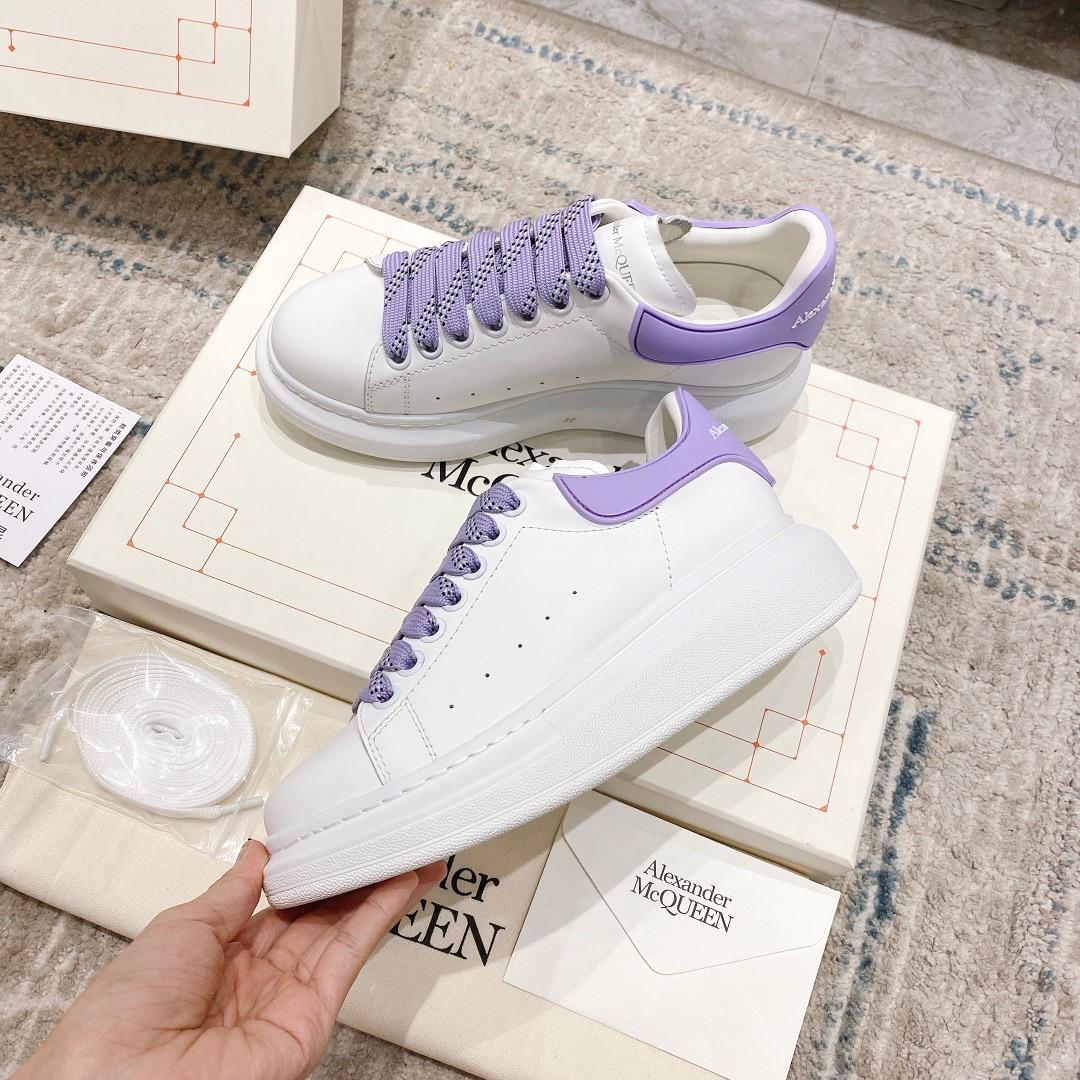 Alexander Mqueen Oversized Sneaker In White - DesignerGu