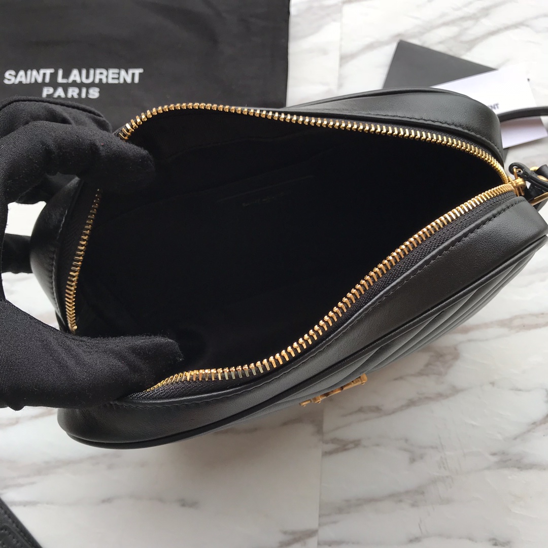 Saint Laurent Lou Matelassé Leather Camera Bag(23x16x6cm) - DesignerGu