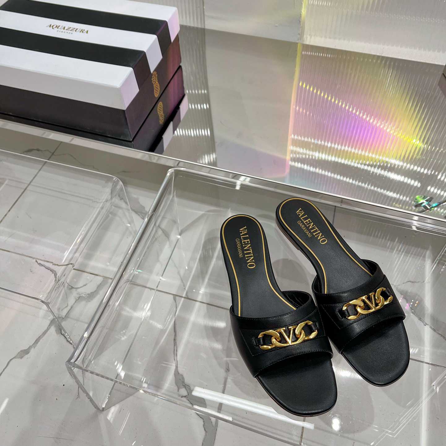 Valenti Garavani VLogo Leather Slides - DesignerGu