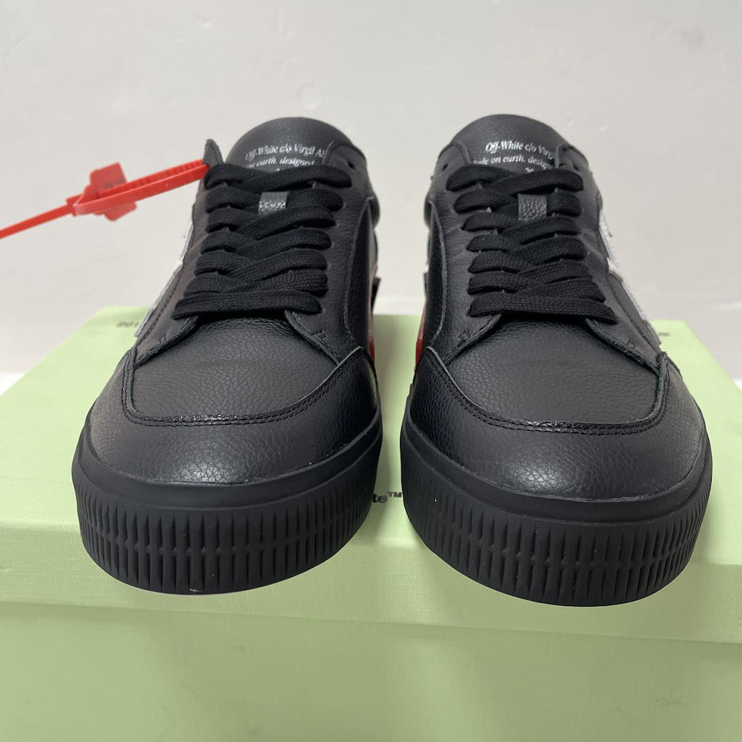 Off White Black Canvas Vulcanized Low Sneakers - DesignerGu