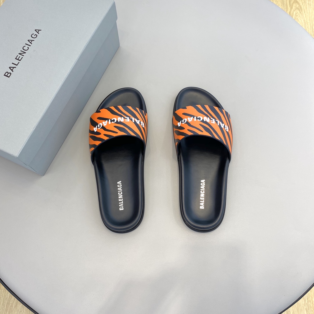 Balenciaga Pool Slide Sandal  - DesignerGu