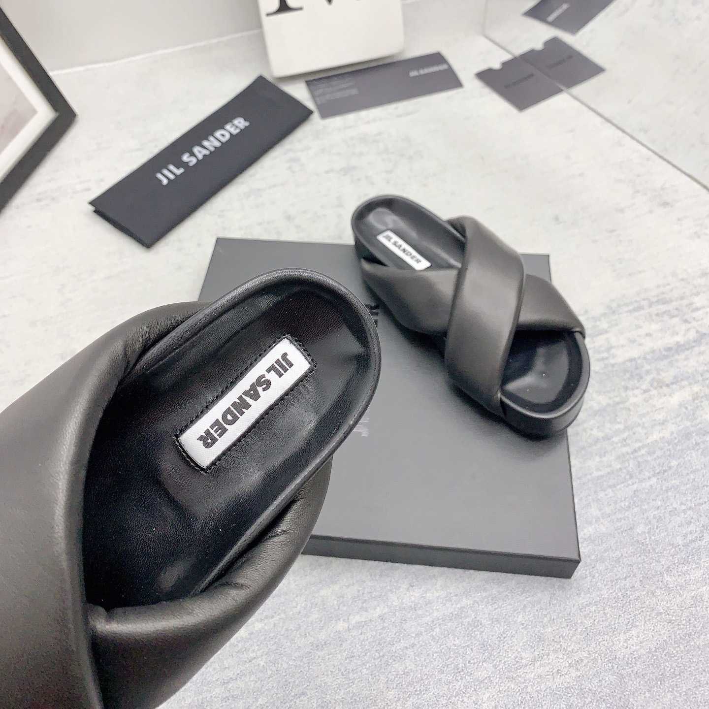 JIl Sander Padded Slides - DesignerGu