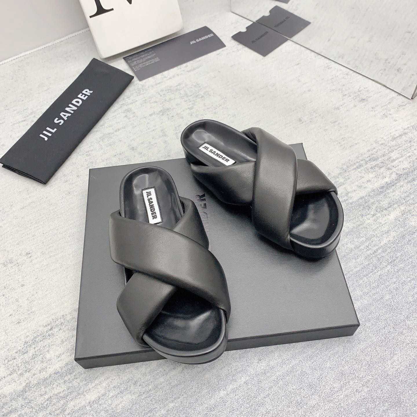 JIl Sander Padded Slides - DesignerGu