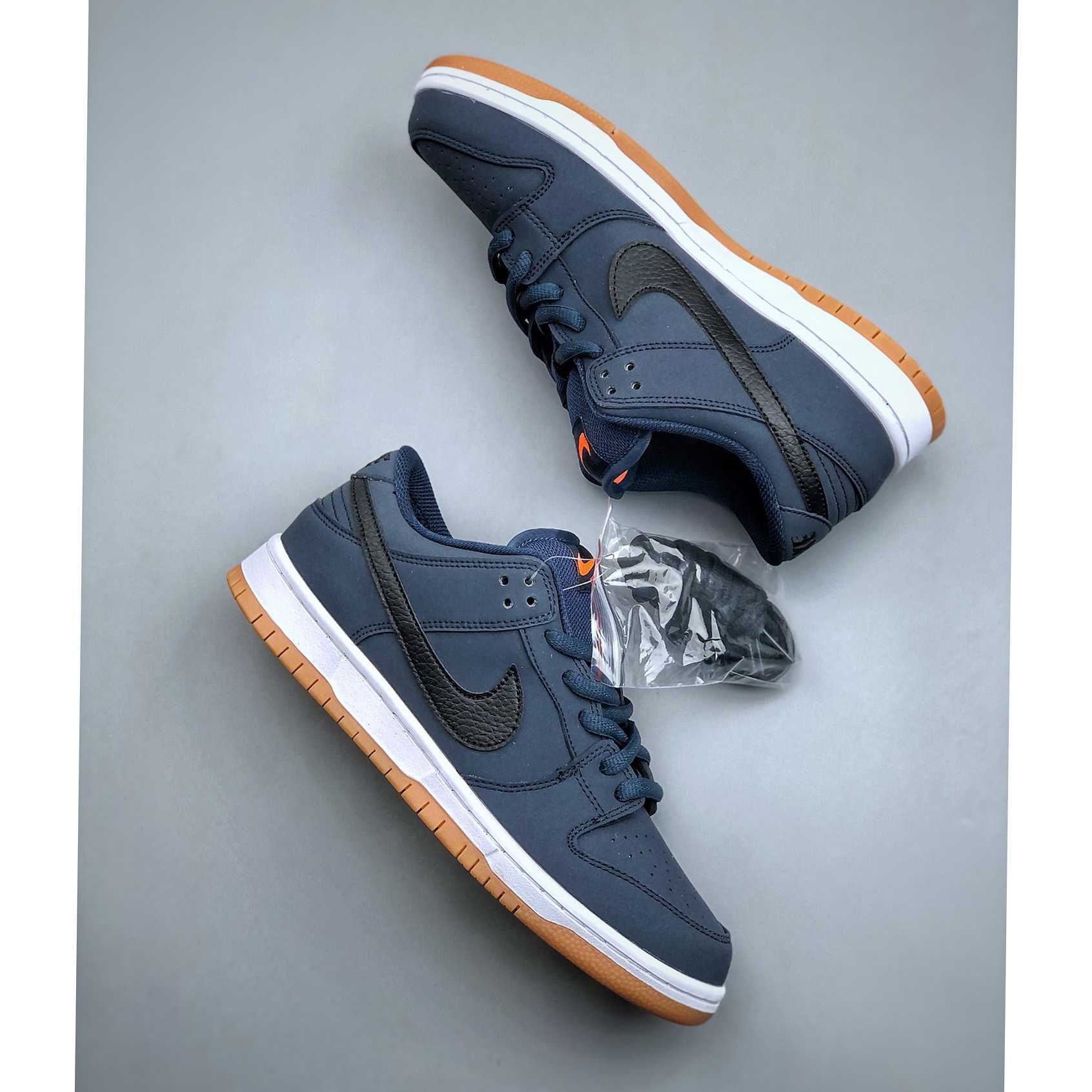 Nike SB Dunk Low Pro Sneakers     CW7463-401 - DesignerGu