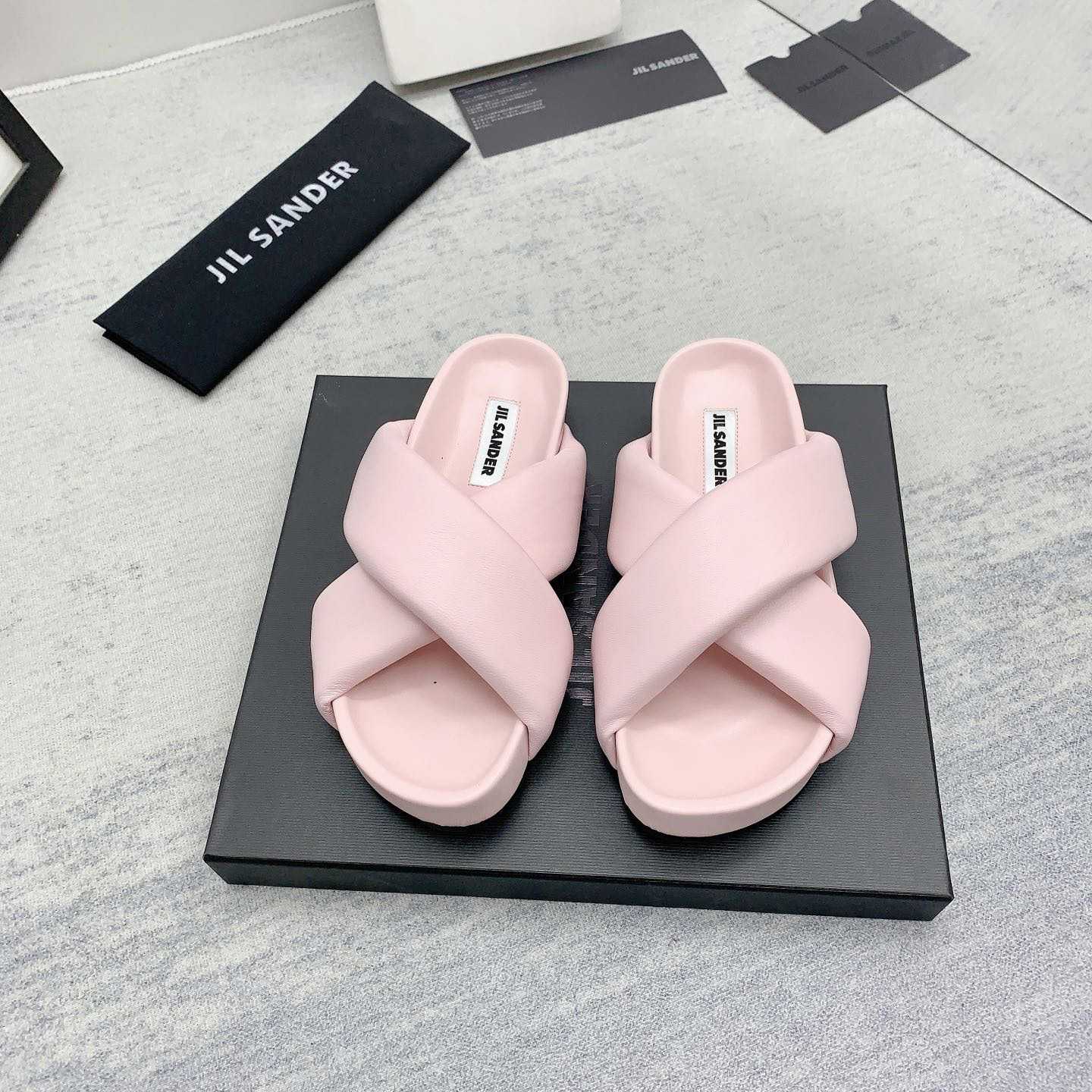 JIl Sander Padded Slides - DesignerGu