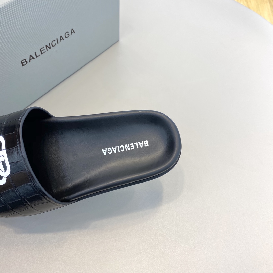 Balenciaga Pool Slide Sandal  - DesignerGu