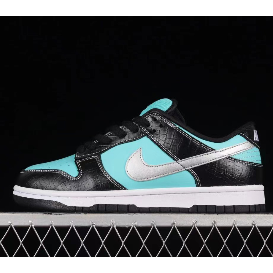 Nike Dunk SB Low Sneakers     304292-402 - DesignerGu