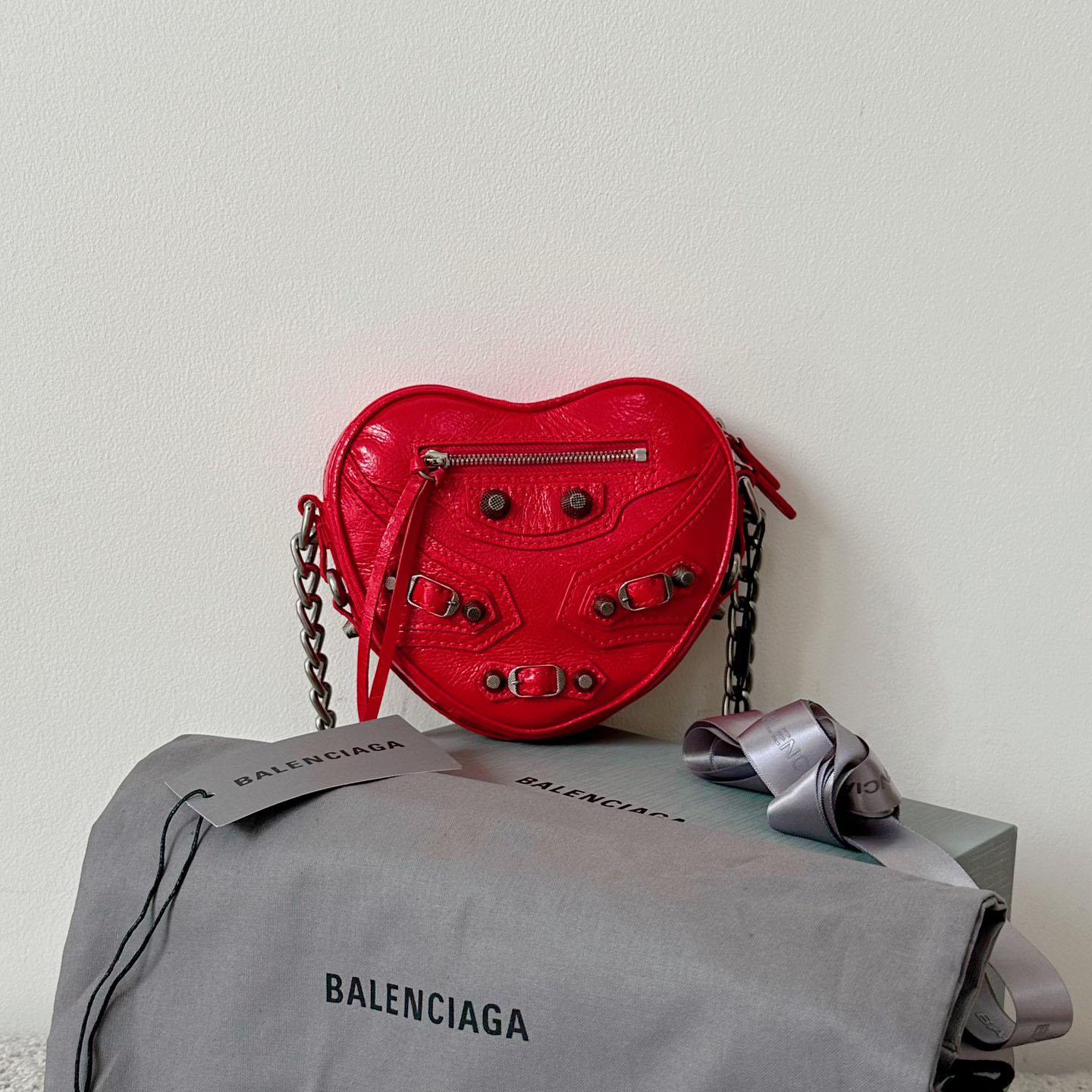 Balenciaga Le Cagole Heart Mini Bag In Red (16-12.7-4.5cm) - DesignerGu