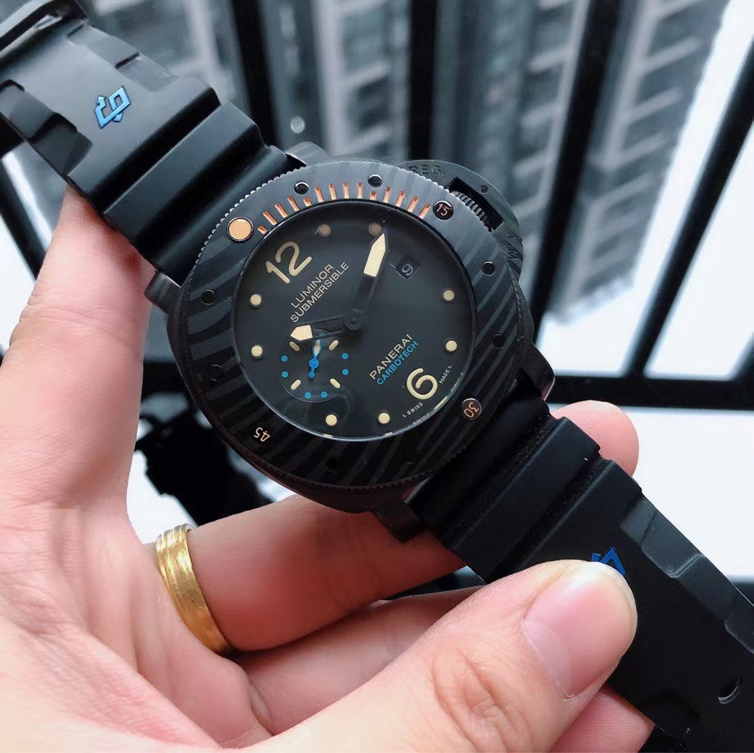 Panerai Submersible Carbotech™ - DesignerGu