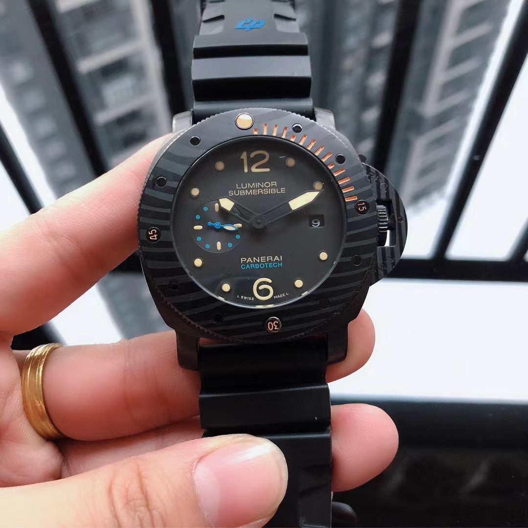 Panerai Submersible Carbotech™ - DesignerGu