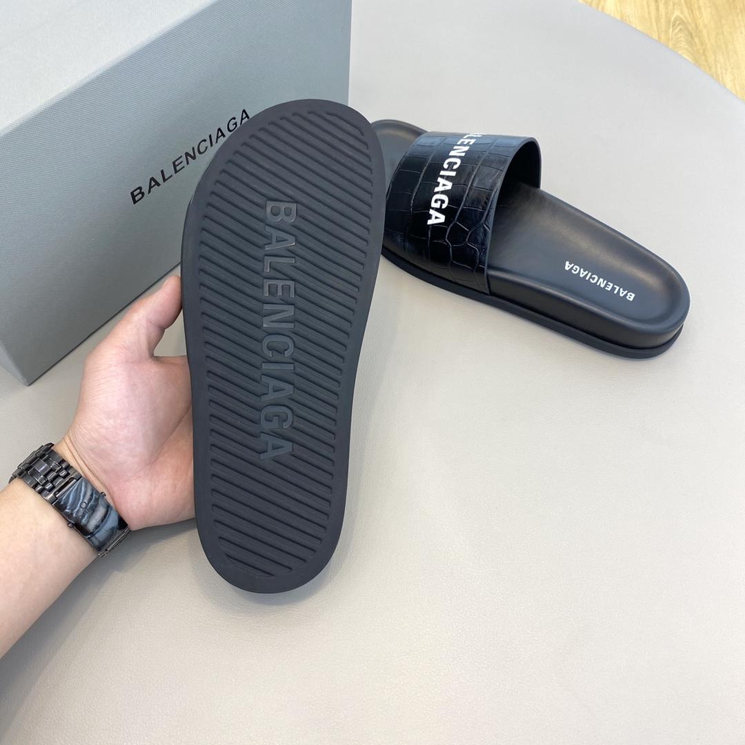 Balenciaga Pool Slide Sandal  - DesignerGu