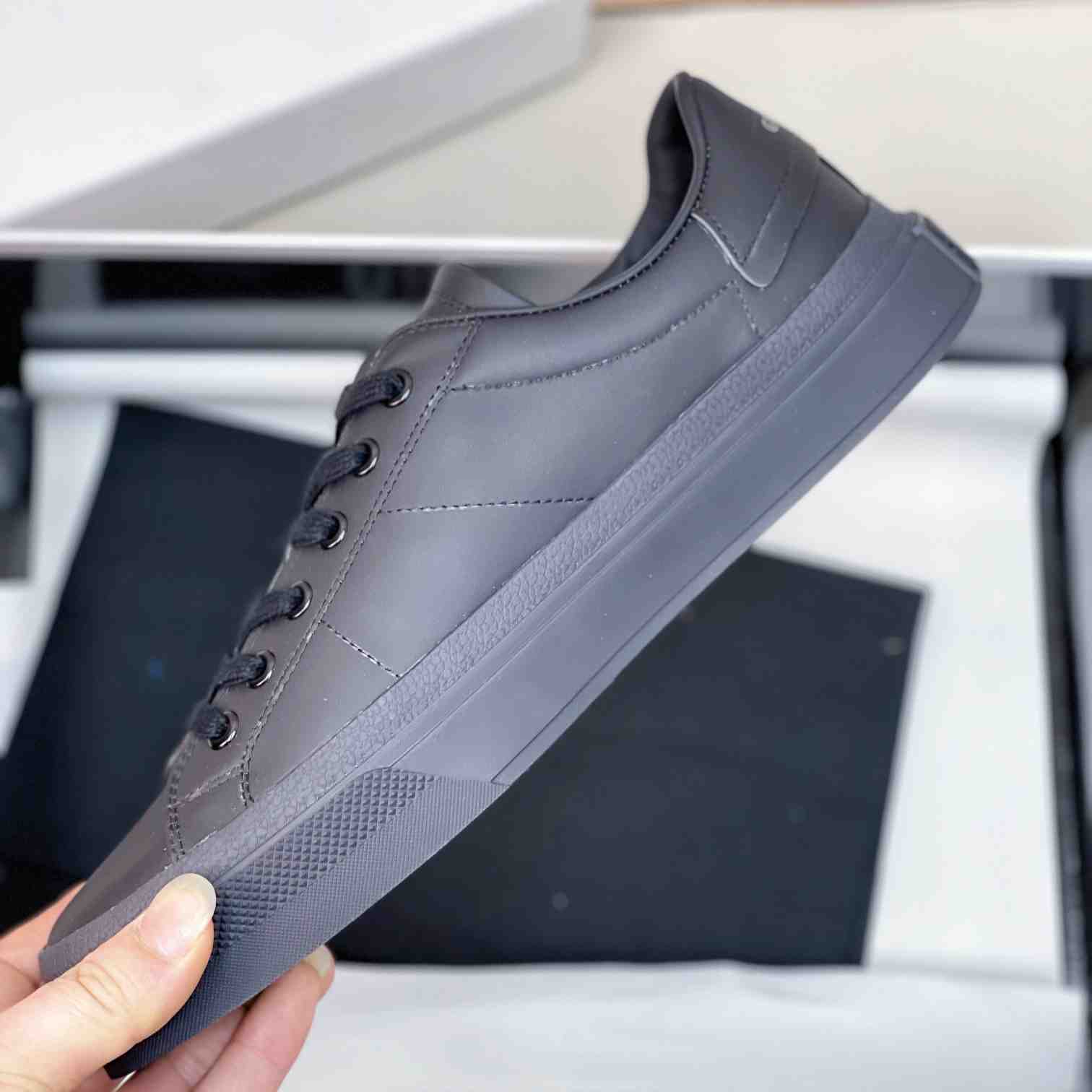 Givenchy City Sport Castle Sneakers In Leather - DesignerGu