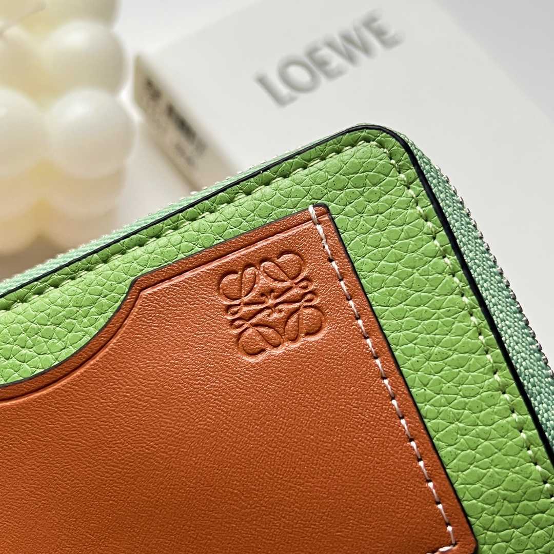 Loewe Coin Cardholder In Soft Grained Calfskin - DesignerGu