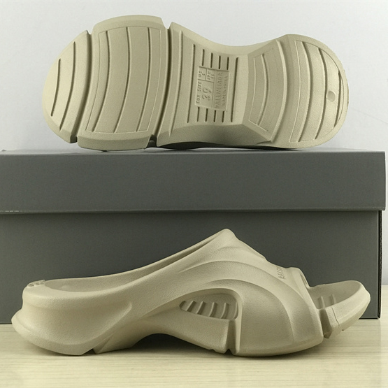 Balenciaga Mold Slide Sandal  - DesignerGu
