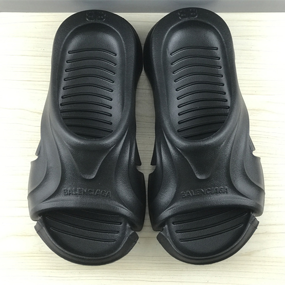 Balenciaga Mold Slide Sandal  - DesignerGu